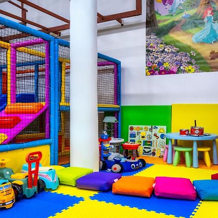 Villa Providenca Celopeci ภายนอก รูปภาพ