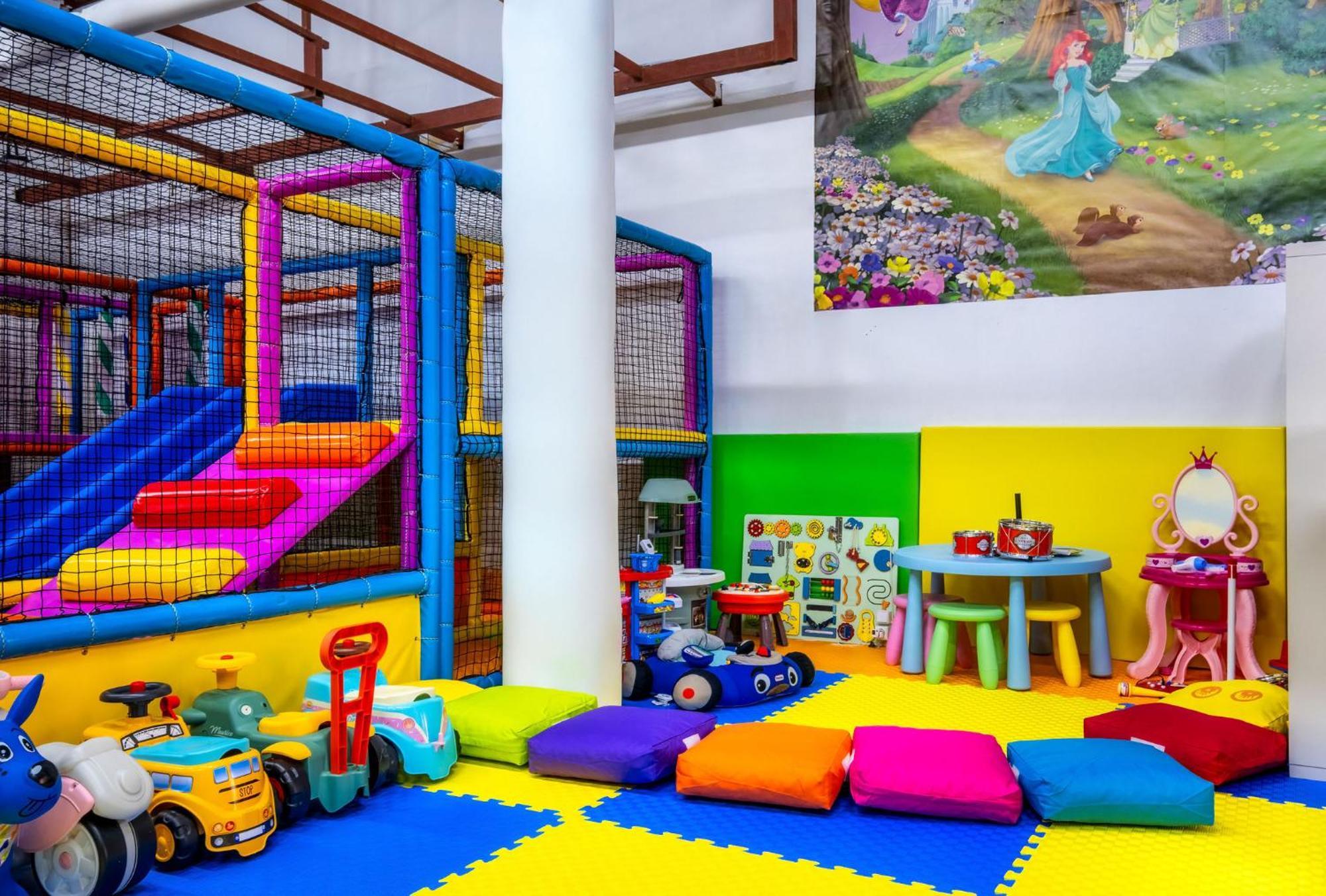 Villa Providenca Celopeci ภายนอก รูปภาพ
